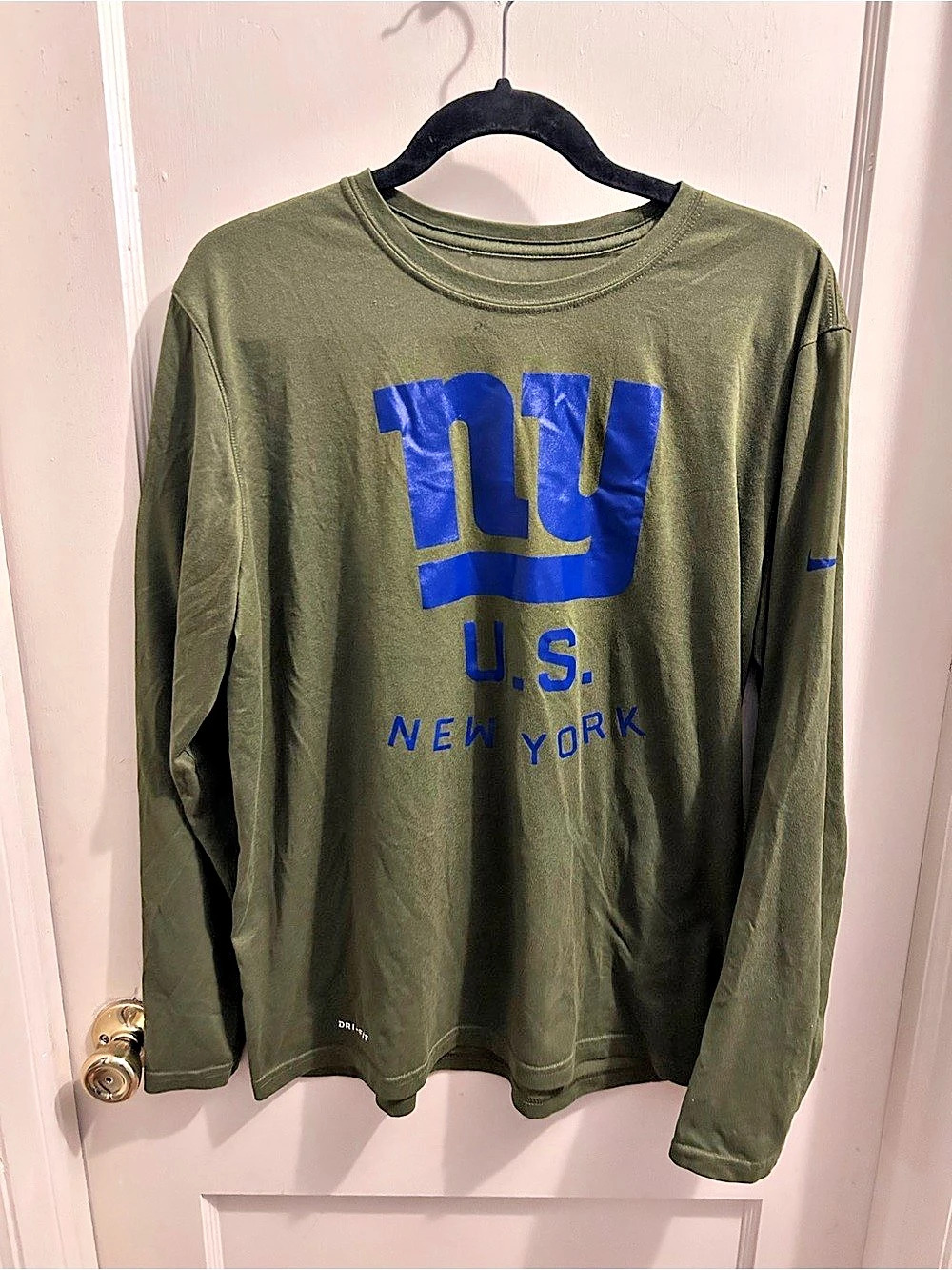 Nike New York Giants Nike Salute to Service Long Sleeve T-Shirt On Field Apparel